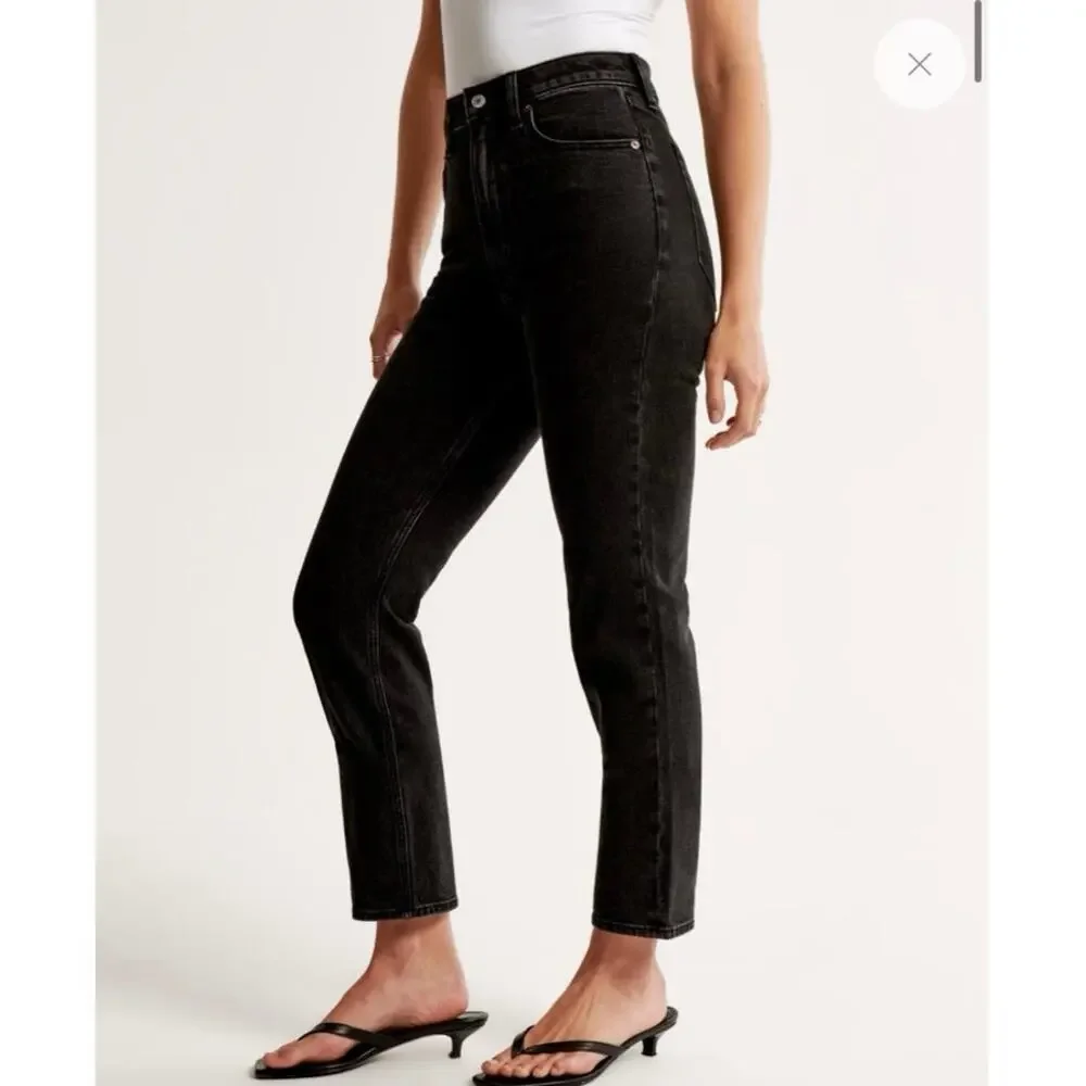 Abercrombie Ultra High Rise Ankle Straight Jeans Black Wash Size 27 Cropped - Picture 1 of 15